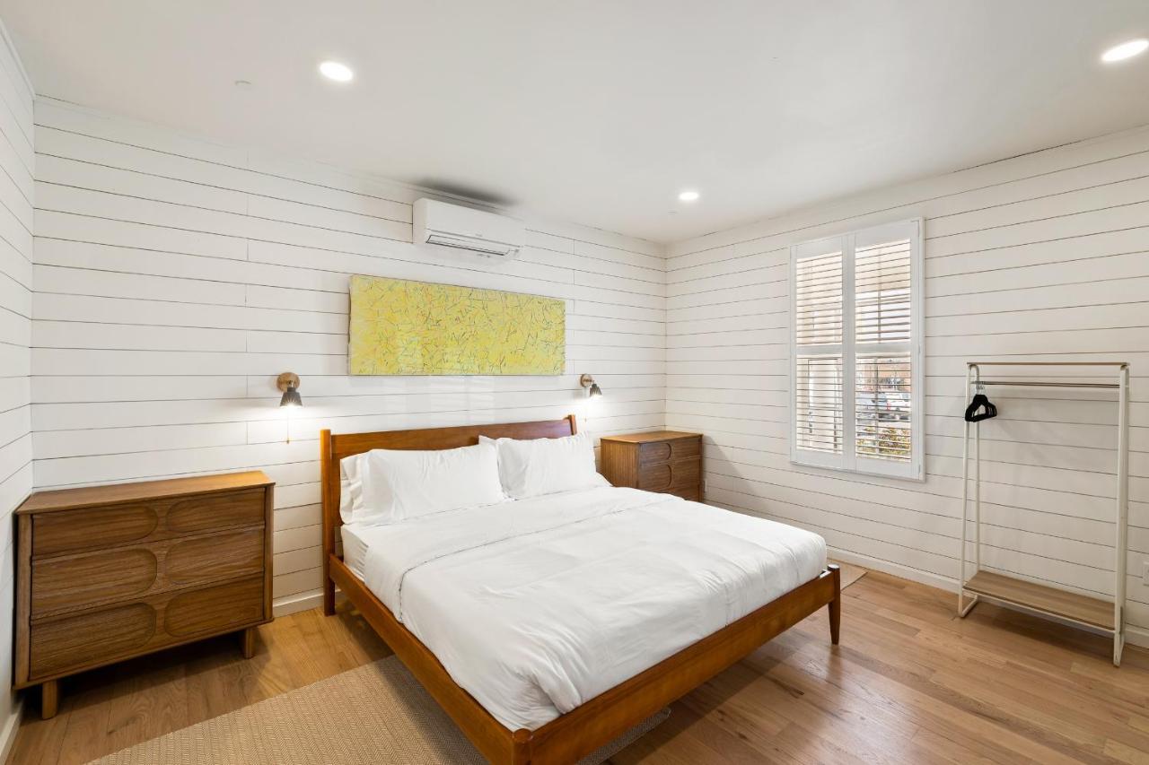 Boutique Room Steps From Downtown Mall Rose Jean Room 1 Charlottesville Buitenkant foto