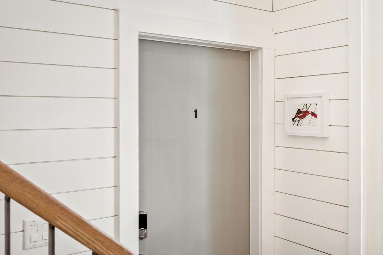 Boutique Room Steps From Downtown Mall Rose Jean Room 1 Charlottesville Buitenkant foto